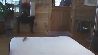 Amateur Cottage Gangbang